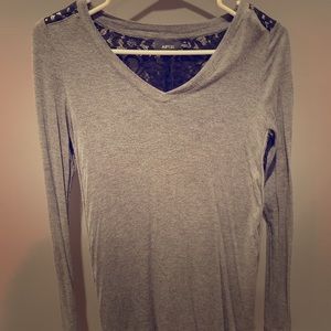 Long sleeve gray and black shirt